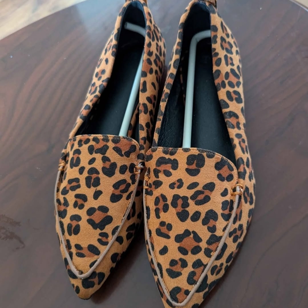 BNWOT Leopard Print Women's Loafer Flats
